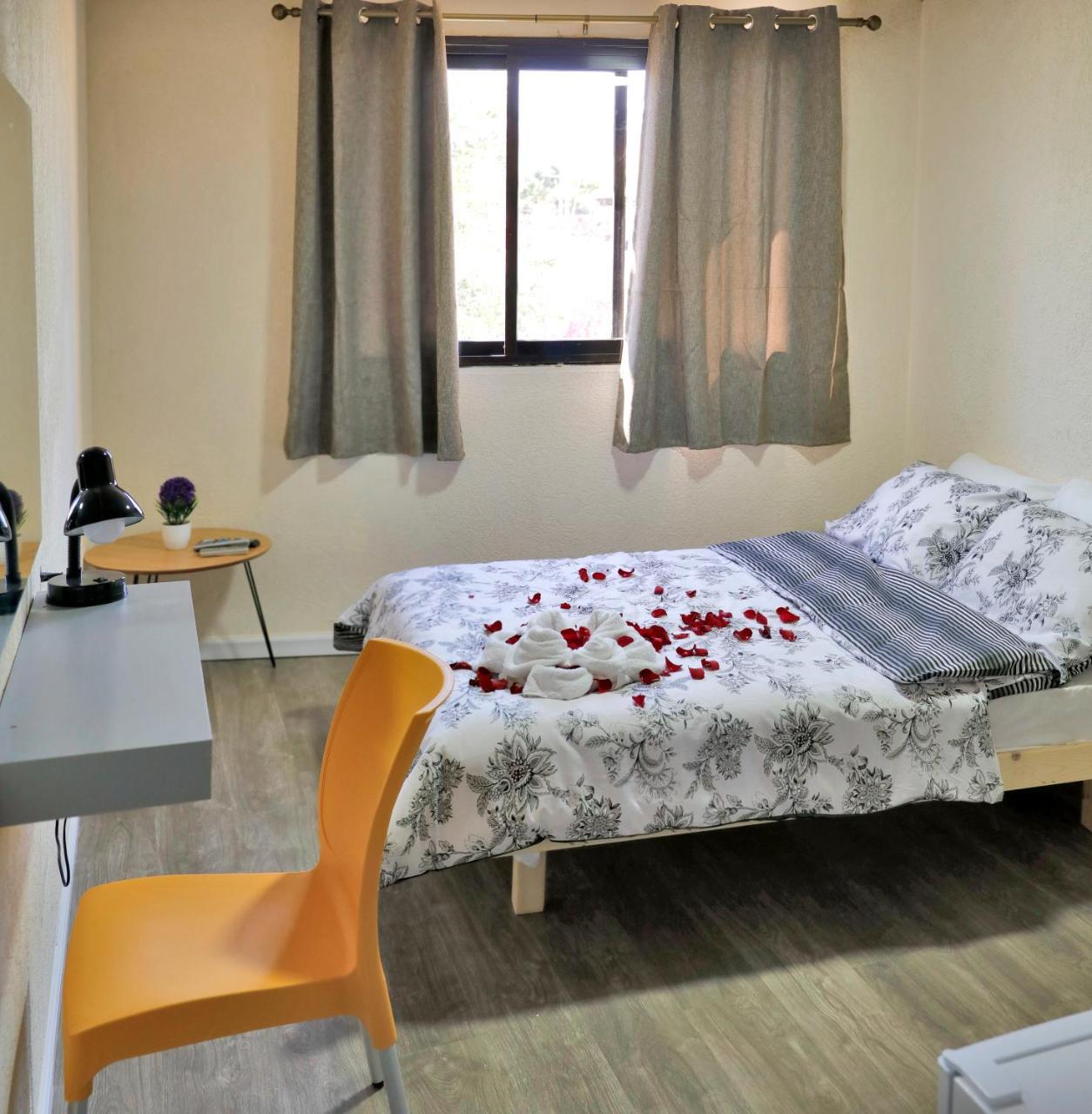 Motel Neve Midbar Эйлат Экстерьер фото