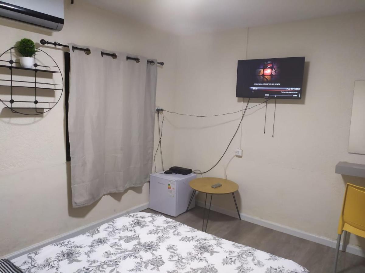 Motel Neve Midbar Эйлат Экстерьер фото