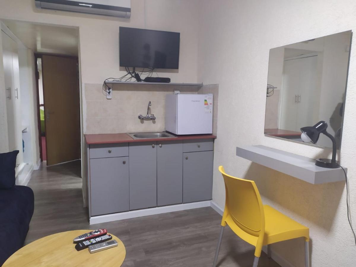Motel Neve Midbar Эйлат Экстерьер фото