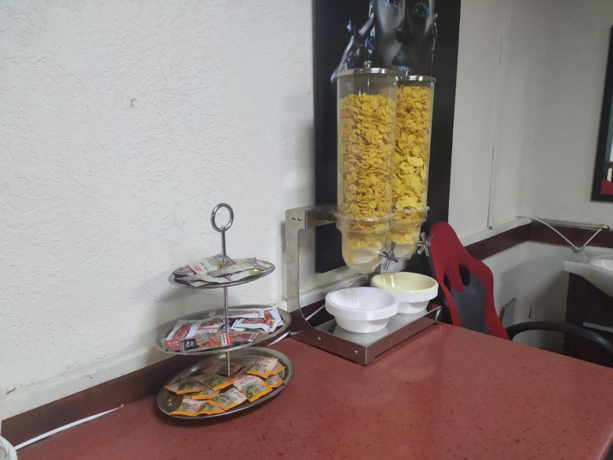 Motel Neve Midbar Эйлат Экстерьер фото